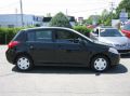 Nissan Versa SL-1-thumb